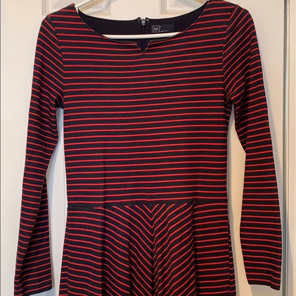 Striped long sleeved dress - Picture 4 of 4